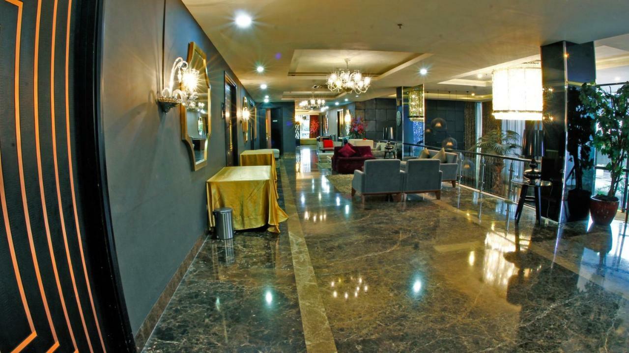 Amaroossa Cosmo Yakarta Exterior foto